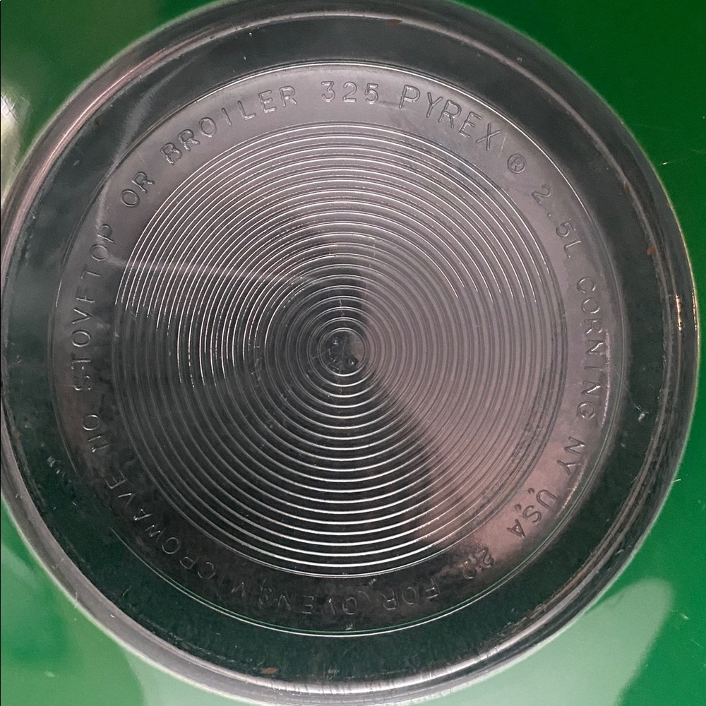 Vintage Pyrex Set of 3 Nesting Mixing Bowls 322 323 325 Green
Clear Bottom - Picture 6 of 16